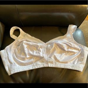 Playtex Bra 50c. No underwire